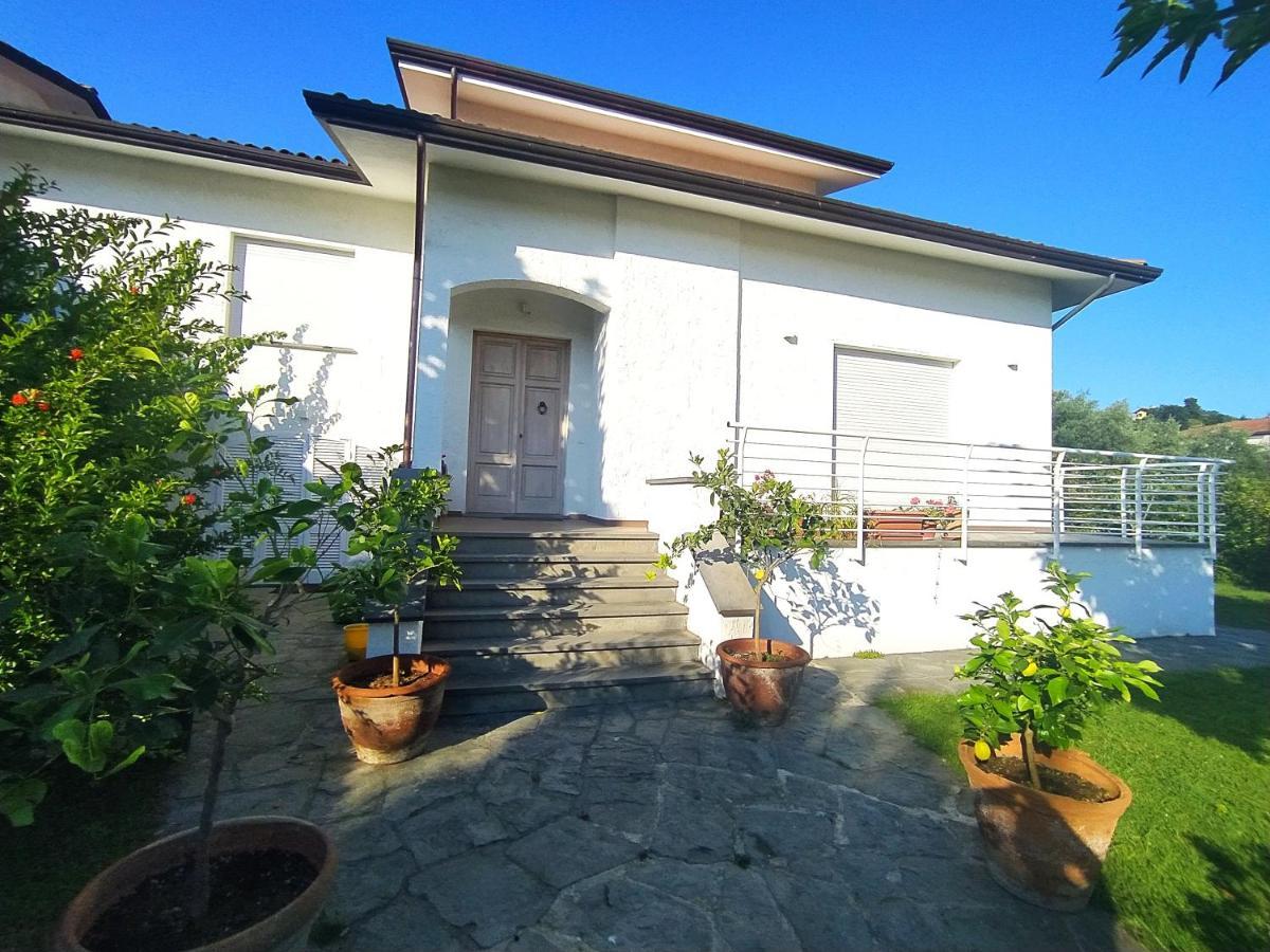 B&B Villa La Bouganville 卡麦奥雷 外观 照片