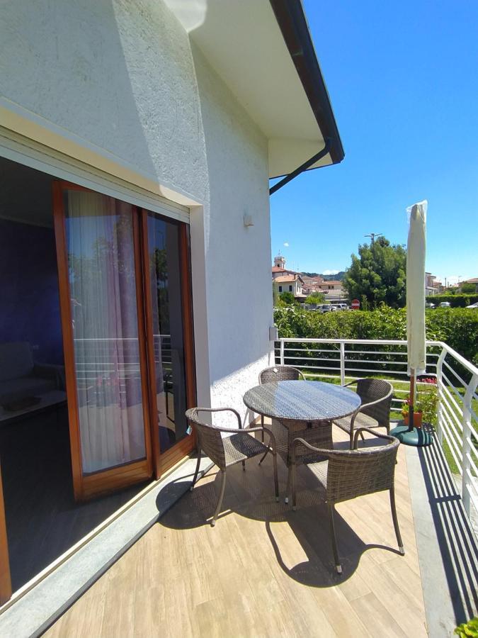 B&B Villa La Bouganville 卡麦奥雷 外观 照片